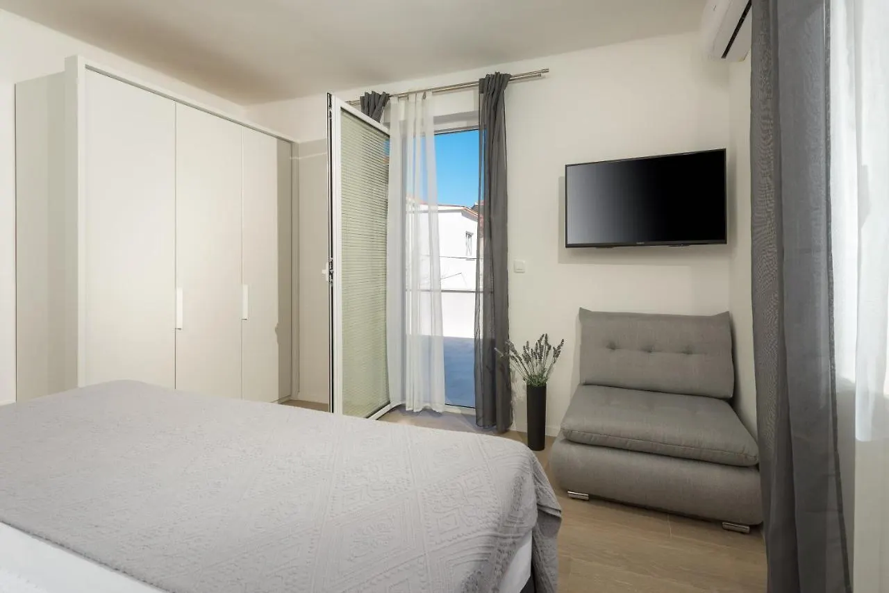 Villa Roko- The Spacious Luxury Trogir